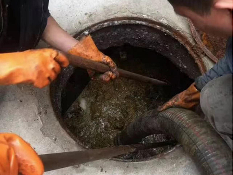 台山清理化粪池时如何避免沼气的危害?